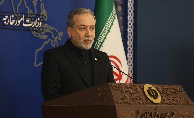 伊朗外长:收到美国总统特使“私信”,但不意味着谈判